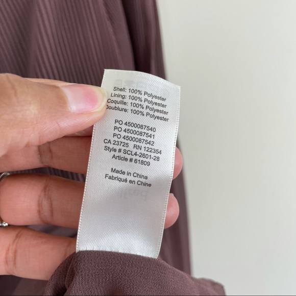 Wilfred x Aritiza Talence Of Shoulder Brown Blouse - Picture 12 of 13